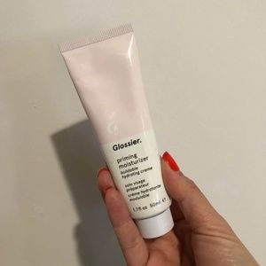 Glossier Priming Moisturizer